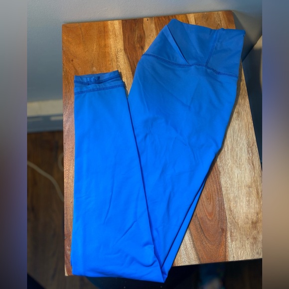 Bluenotes size small crossover leggings - Picture 2 of 4